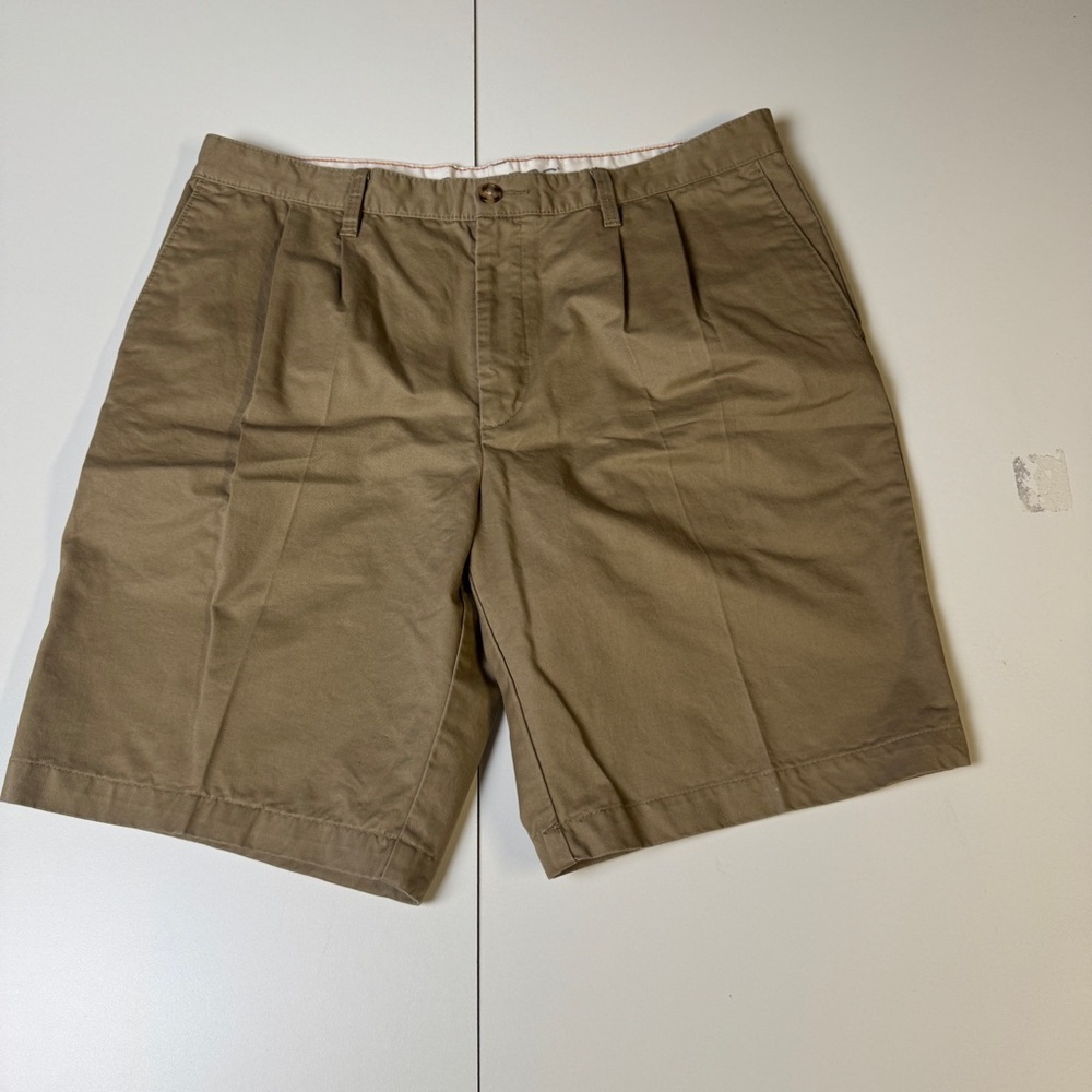 Dockers Men's Brown Flat Front Shorts